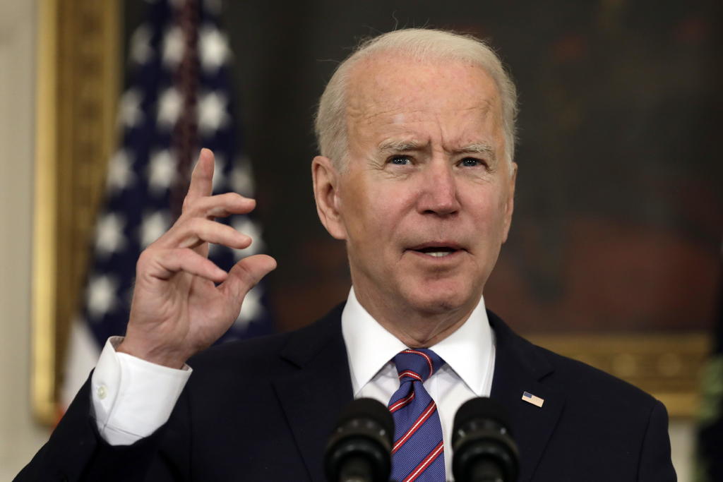 Destaca Biden apoyo a Ucrania en primera llamada con homólogo