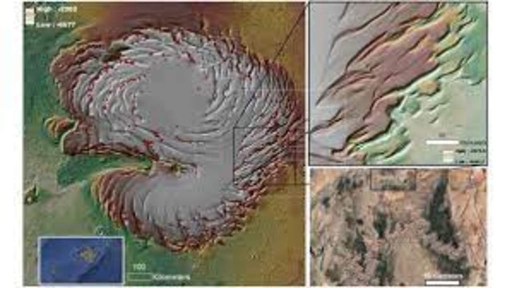 Cañones de hielo en forma de espiral de Marte se crearon por erosión