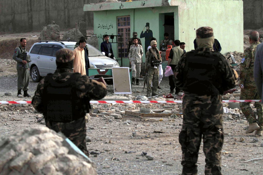 Ataque talibán deja 15 afganos muertos