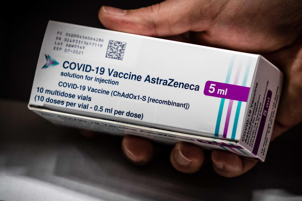 Afirma UE que hay vínculo entre coágulos y vacuna de AstraZeneca