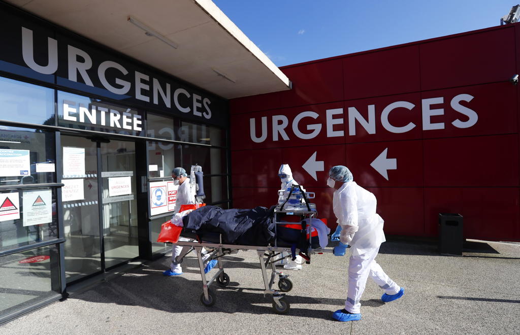 Supera Francia los 30 mil hospitalizados por COVID-19