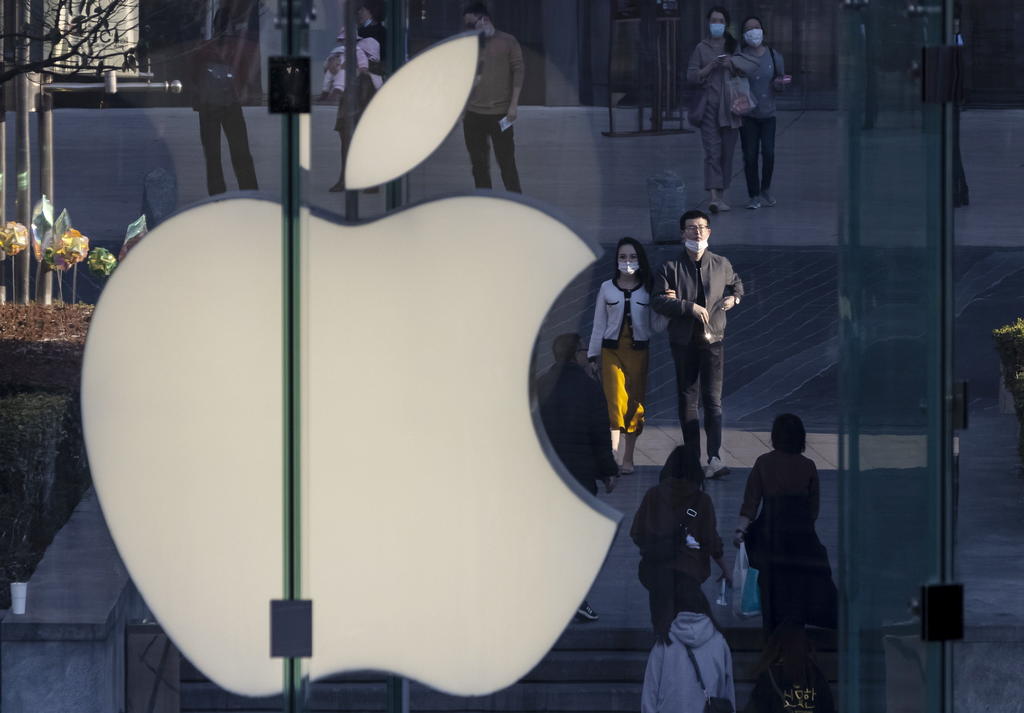 Realizará Apple el cambio de privacidad que la enfrenta con Facebook