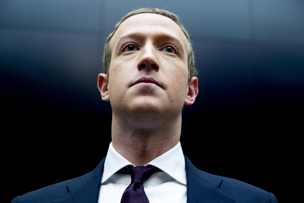 Mark Zuckerberg también fue víctima de hackeo a datos personales en Facebook