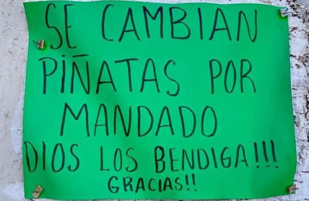 Duranguenses se solidarizan con la señora Olivia, quien cambia piñatas por despensa