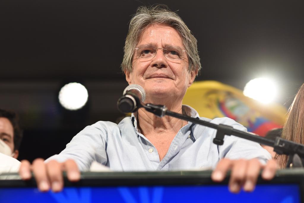 Guillermo Lasso se da por vencedor en elecciones y dice es día 'histórico' para Ecuador