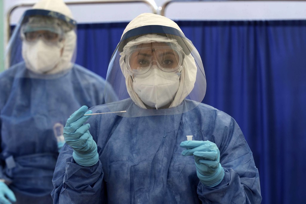 Reportan 126 muertes más por virus