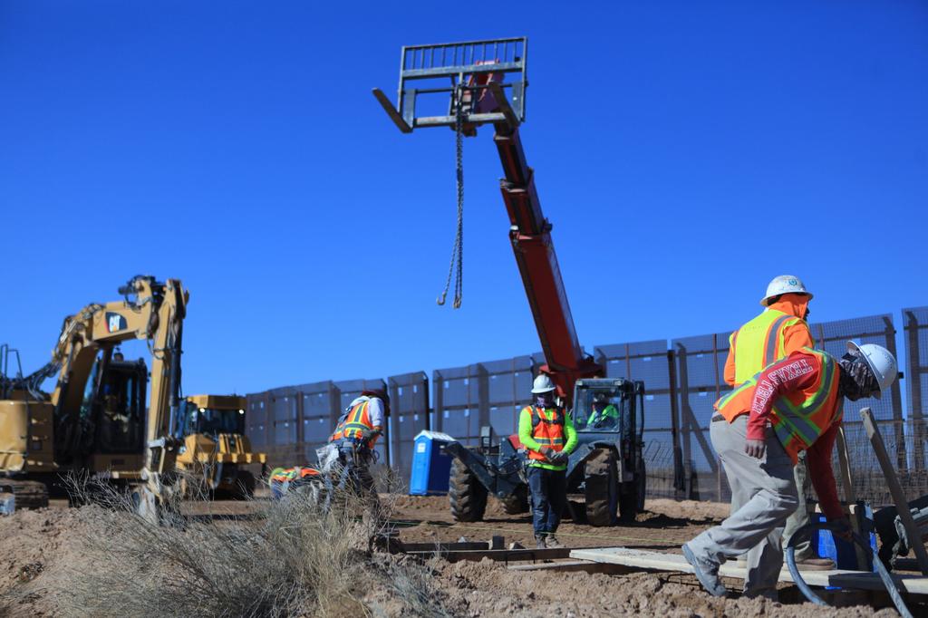 Demanda Arizona al Gobierno de EUA por frenar construcción del muro