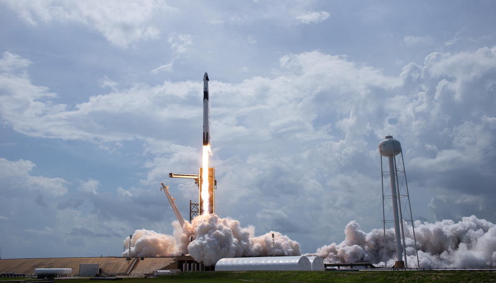 NASA adjudica a SpaceX contrato para el regreso de EUA a la Luna en 2024