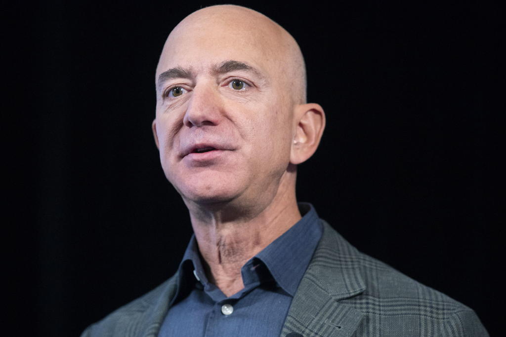 Afirma Jeff Bezos que Amazon debe hacer 'un trabajo mejor' con empleados