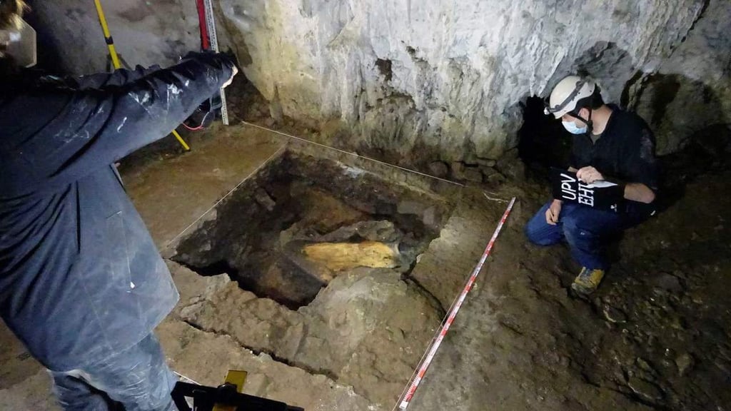 Arqueólogos españoles, tras huellas de cazadores de mamuts en Francia