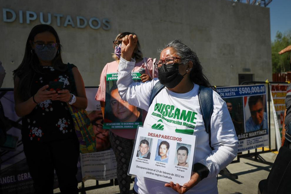 Protestan familiares de desaparecidos