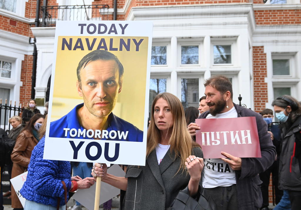 Navalni pone fin a huelga de hambre en cárcel de Rusia