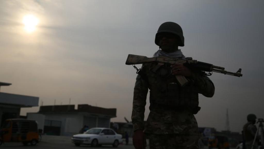 Las tropas de EUA empiezan a retirarse de Afganistán