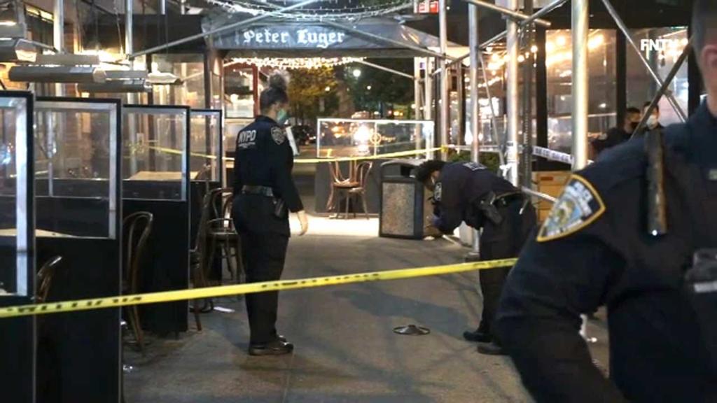 Deja tiroteo dos heridos frente a icónico restaurante de Nueva York