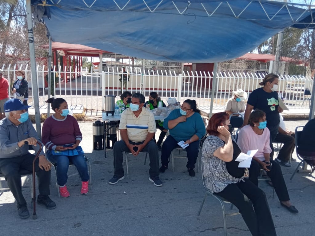 Arranca vacunación antiCOVID en la cabecera municipal de Tlahualilo