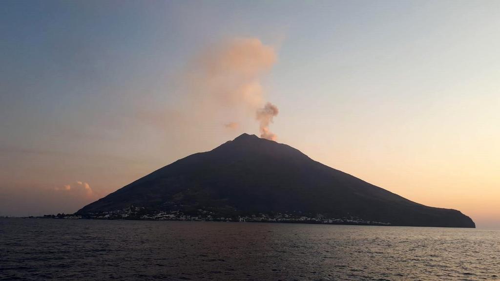 Usan IA para entender comportamiento de volcanes en Italia