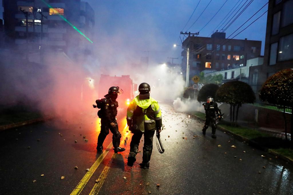 Presidente de Colombia retira proyecto de reforma tributaria que causó protestas