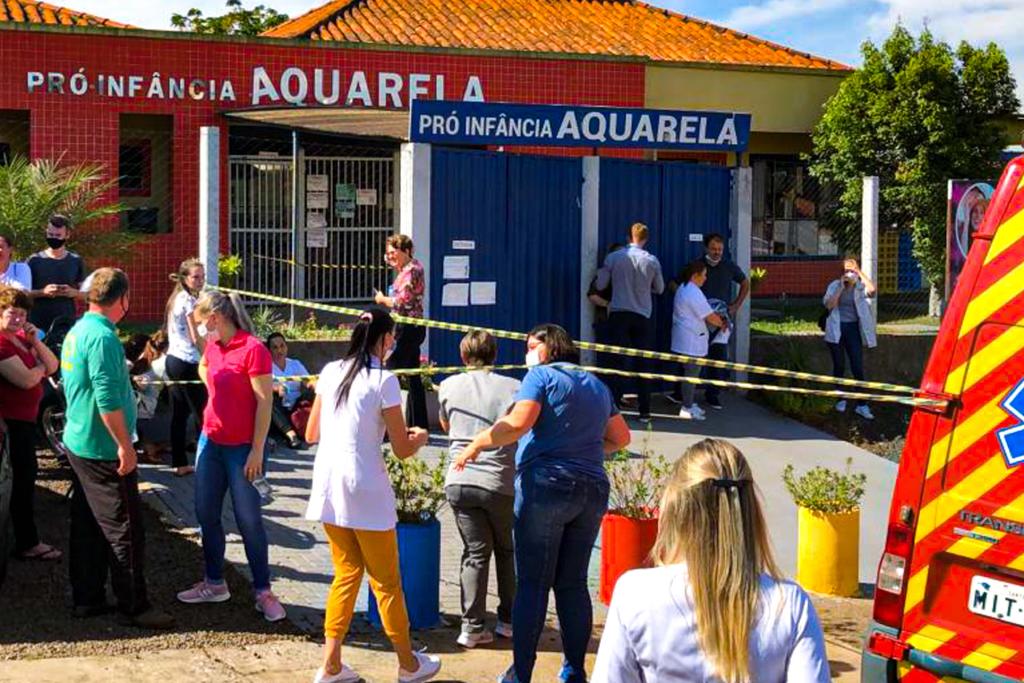 Mata hombre a varios niños y maestra en guardería en Brasil