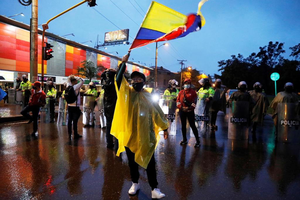 Pide ONU que se permitan protestas pacíficas en Colombia