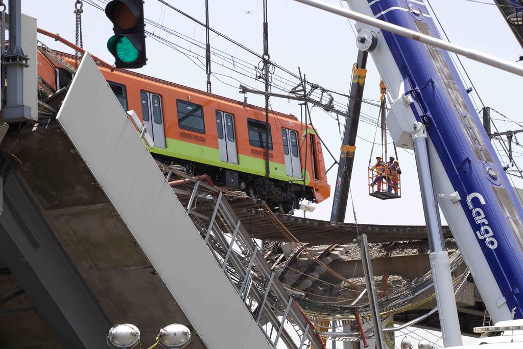 Dan de alta a 31 personas tras accidente en Metro de CDMX