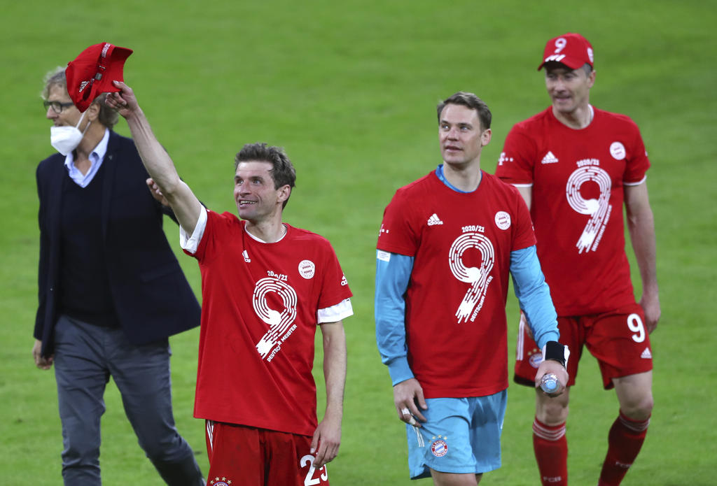 Bayern Múnich celebra título de la Bundesliga con goleada