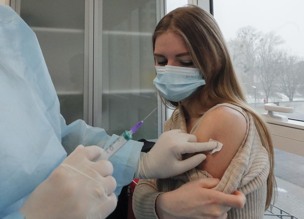 Anuncia Novavax datos postivos de vacuna combinada para COVID-19 y gripe