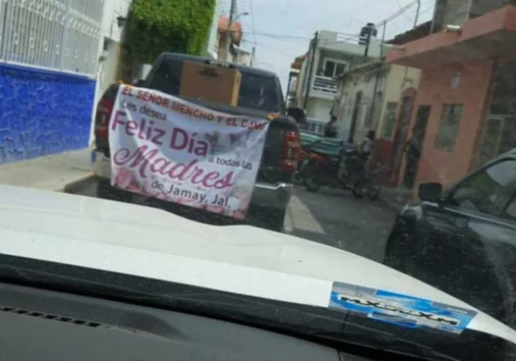 'El Mencho' entrega regalos en Jalisco por Día de las Madre