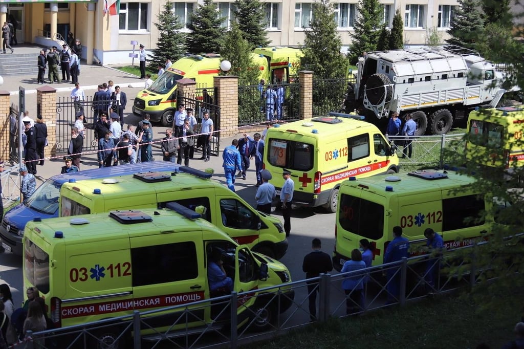 Mata a 7 alumnos en una escuela de Rusia