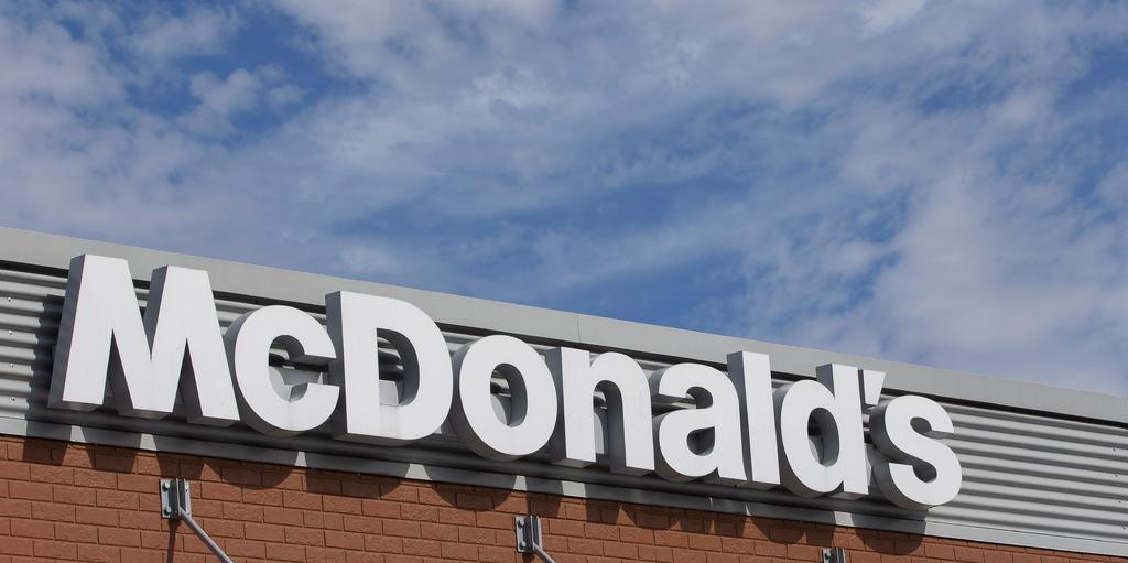 McDonald's anuncia subida salarial en sus restaurantes de EUA