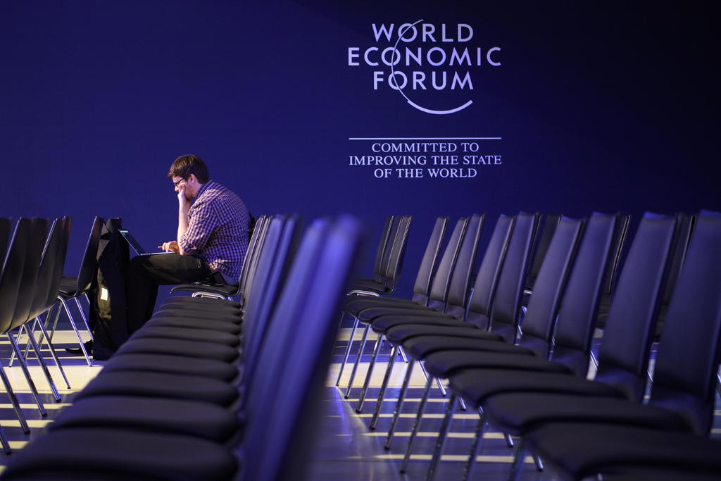 Pandemia de COVID-19 obliga a cancelar el Foro de Davos