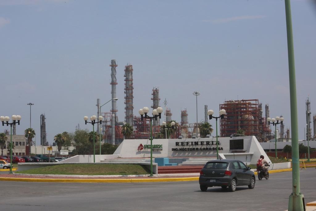Detecta Auditoría fugas en refinerías de México