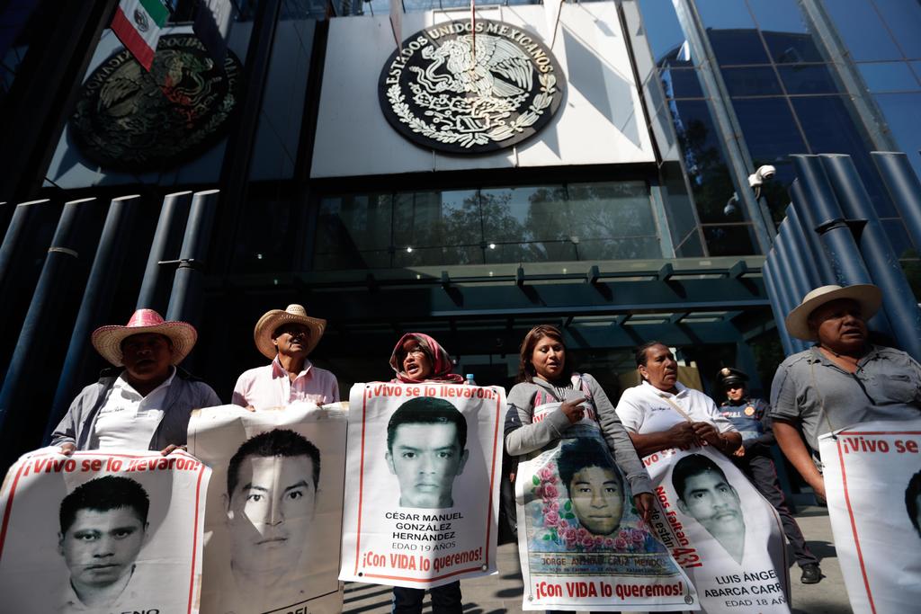 Suman 101 órdenes de aprehensión solicitadas por caso Ayotzinapa