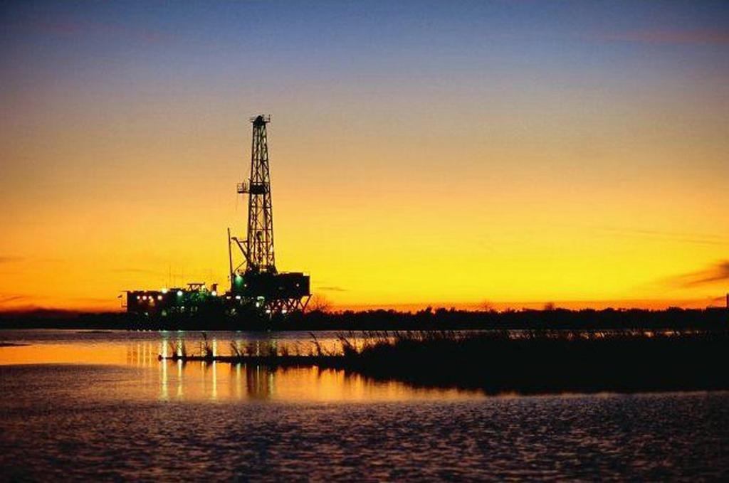 Advierten a Senado sobre riesgo en baja producción de petróleo
