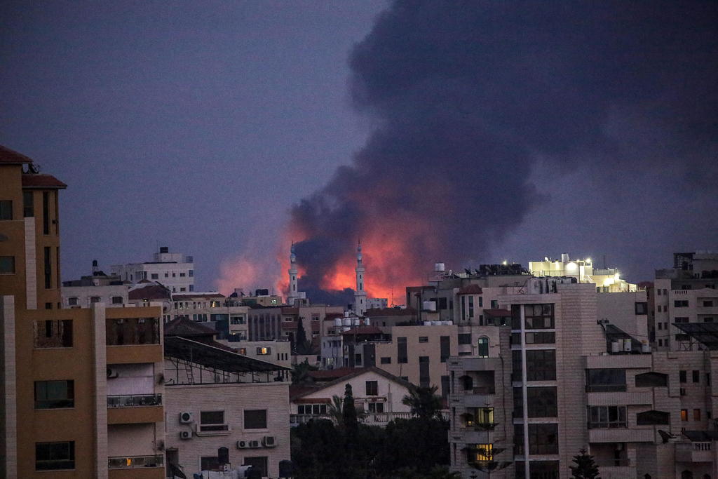 Israel y Hamás comienzan el alto el fuego