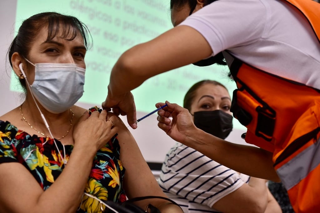 Este lunes, vacunación de adultos de 50 a 59 en Gómez Palacio