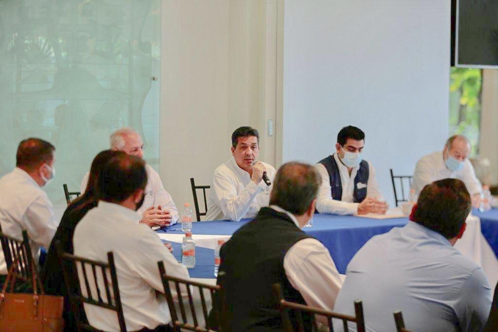 Aparece gobernador de Tamaulipas en reunión con gabinete