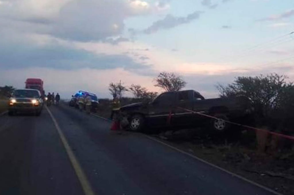 Fallece uno más tras 'encontronazo' con trailer en la Durango Torreón