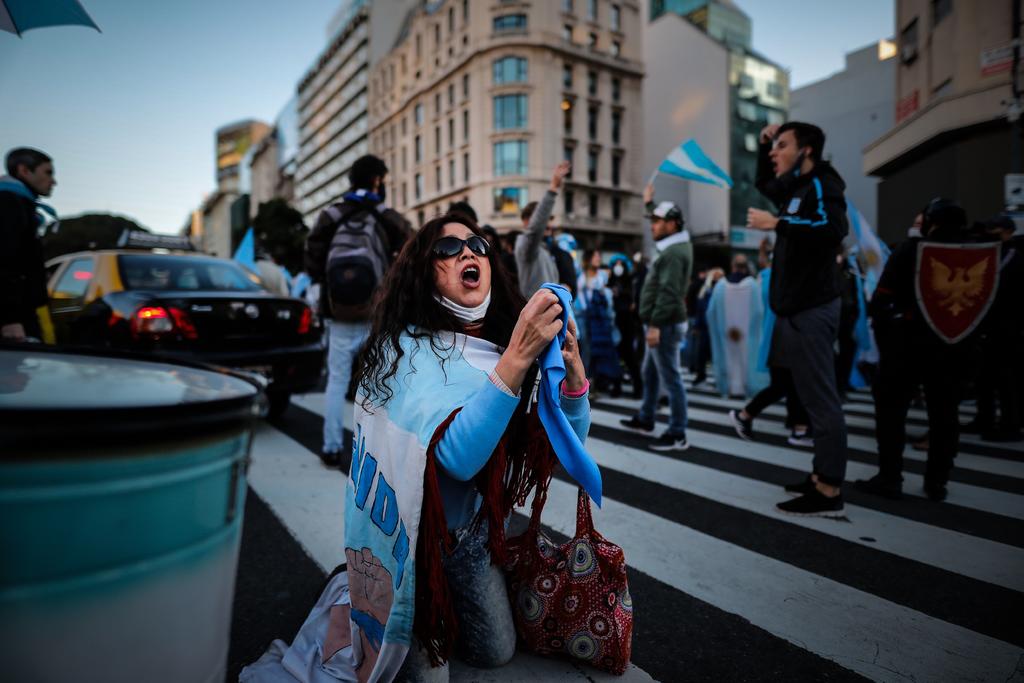 Protestan en Argentina contra el endurecimiento de restricciones sanitarias por COVID-19
