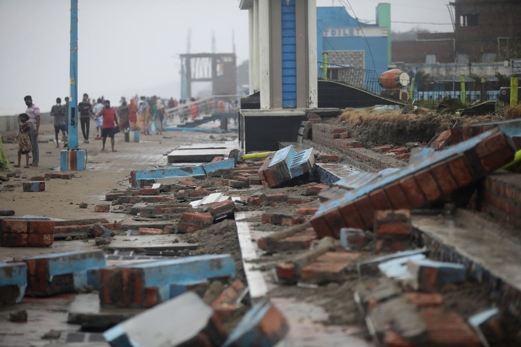 Ciclón en India deja 8 muertos