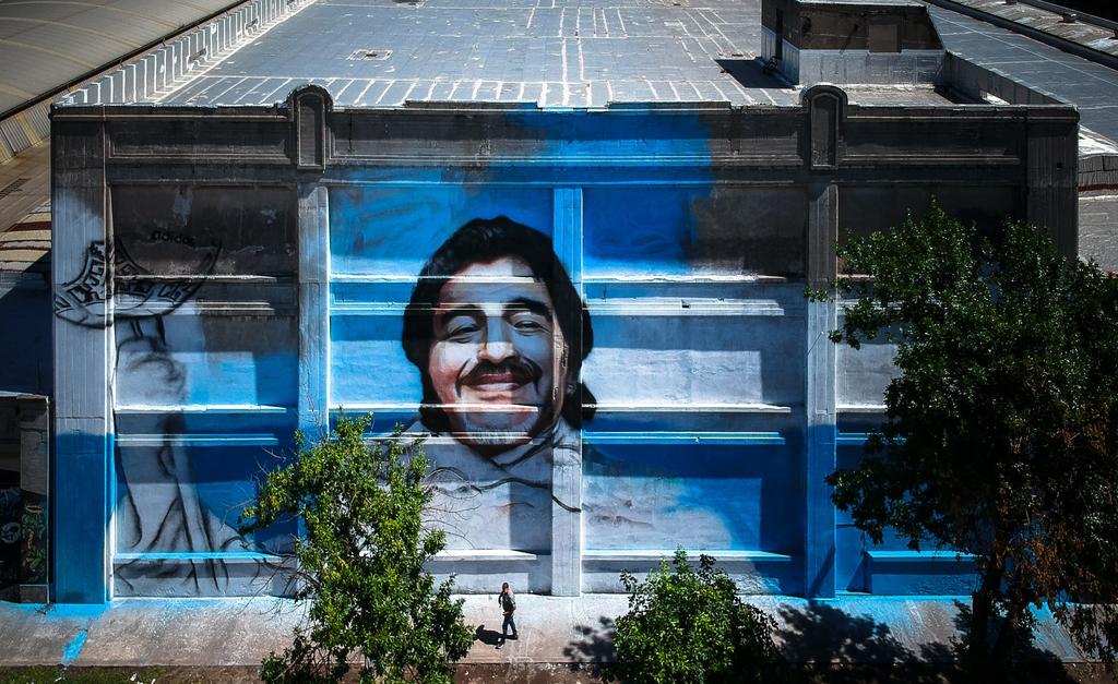 Postergan declaración en caso Maradona