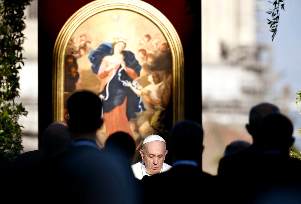 Papa pide a Virgen el fin de la pandemia