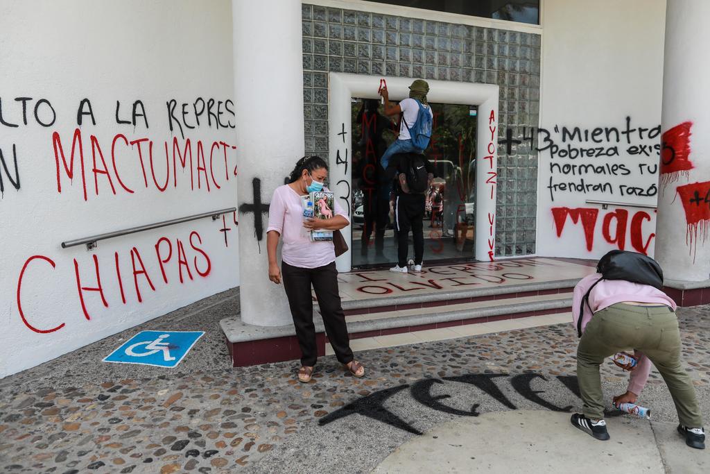 Demandan estudiantes de Ayotzinapa liberación de compañeros de Mactumatzá en Chiapas