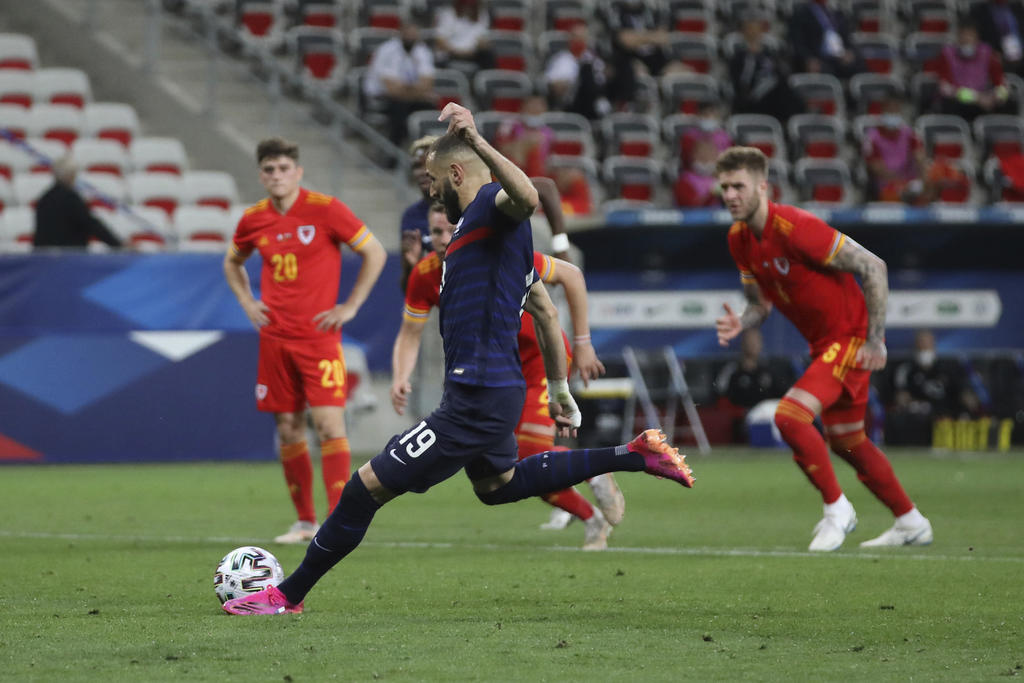 VIDEO: Karim Benzema falla un penalti en amistoso Francia Vs. Gales