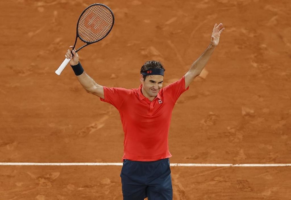 Roger Federer se retira de octavos por sobrecarga en sus rodillas
