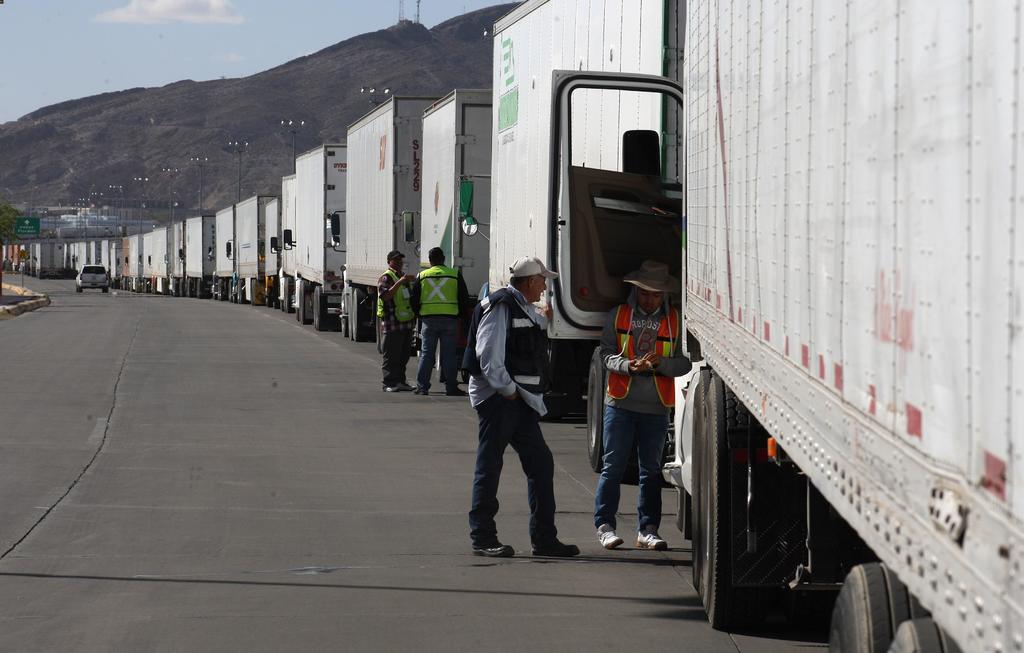 En riesgo, autotransporte de carga mexicano