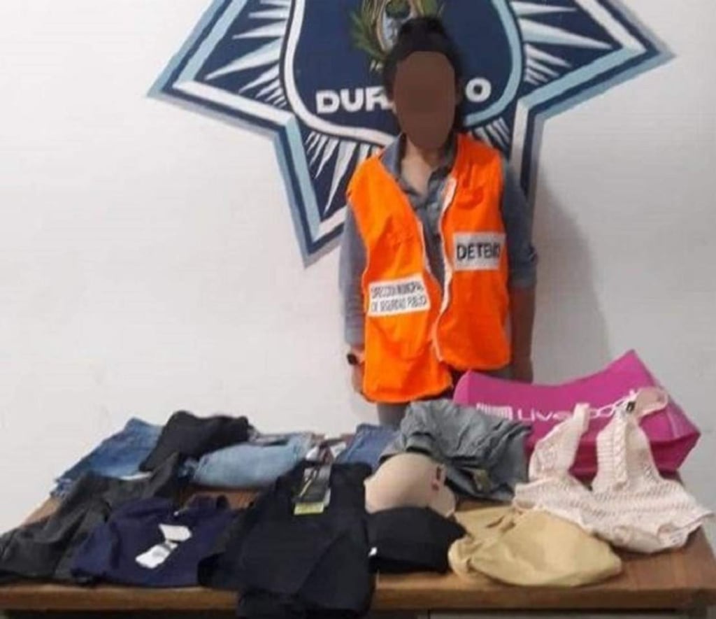 Arrestan a joven por robar casi 10 mil pesos de ropa en tienda departamental