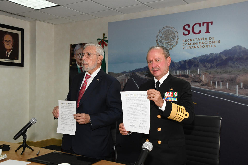 Firman Semar y SCT traspaso de Puertos y Marina Mercante