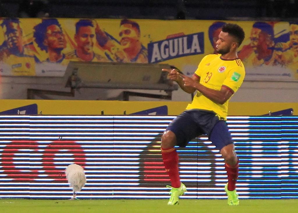 Miguel Borja salva a Colombia en el último minuto ante Argentina en Eliminatorias Conmebol