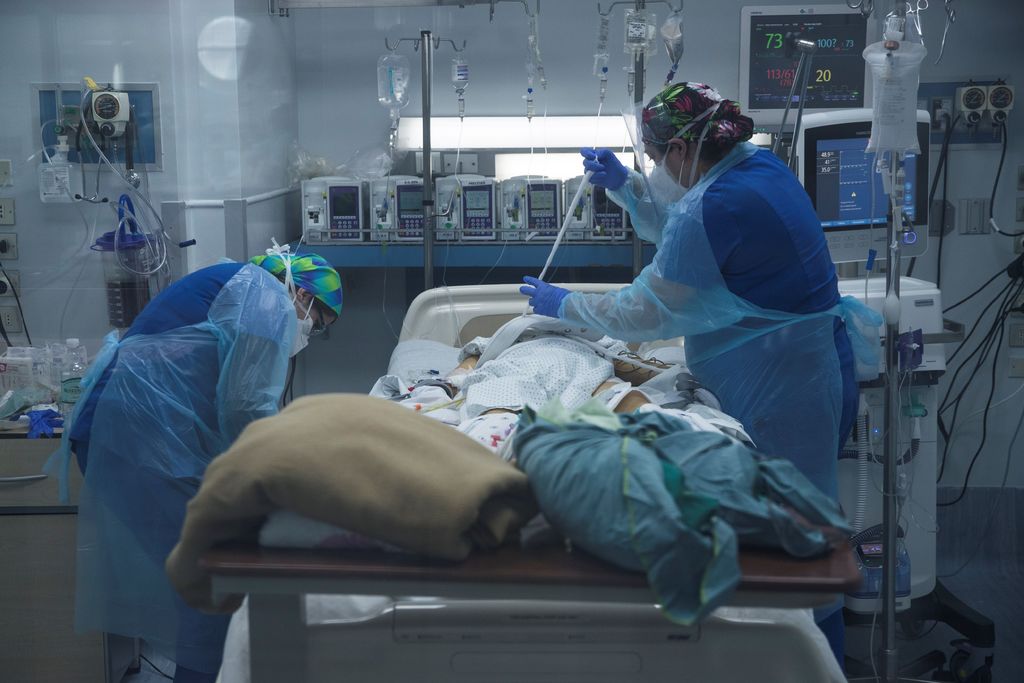 Chile registra alta ocupación en camas de cuidados intensivos