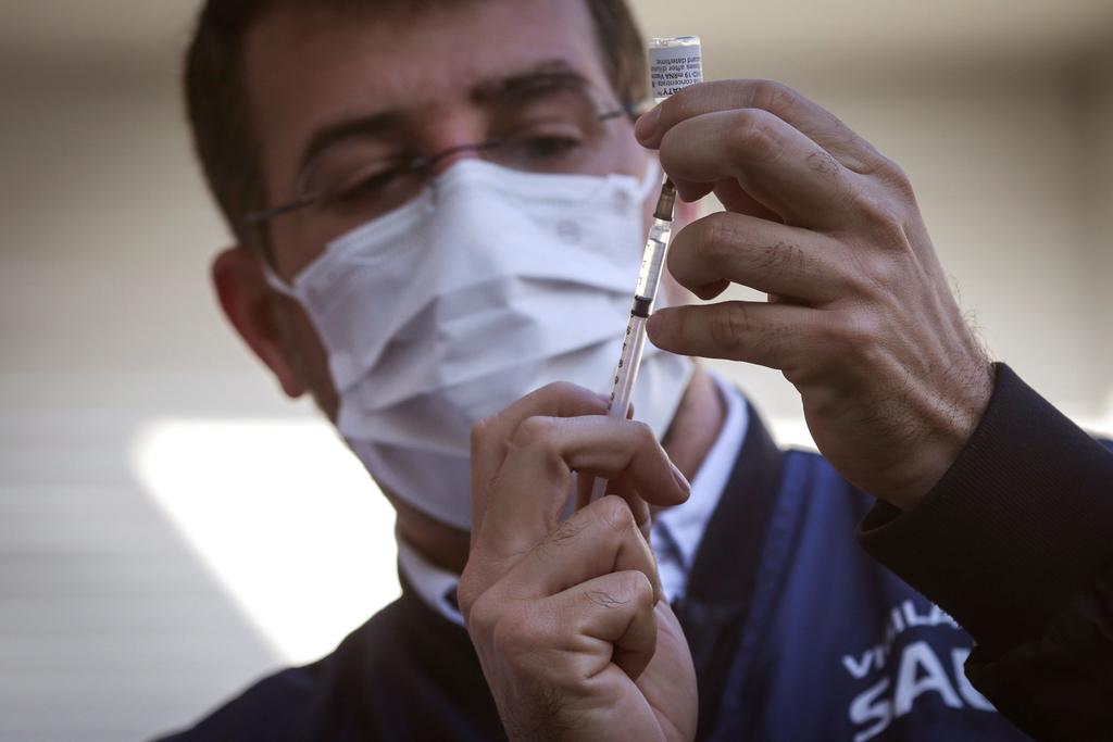 Vacunan a más de 50 millones con la primera dosis en Brasil